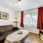 Julia's Apartment Gallin